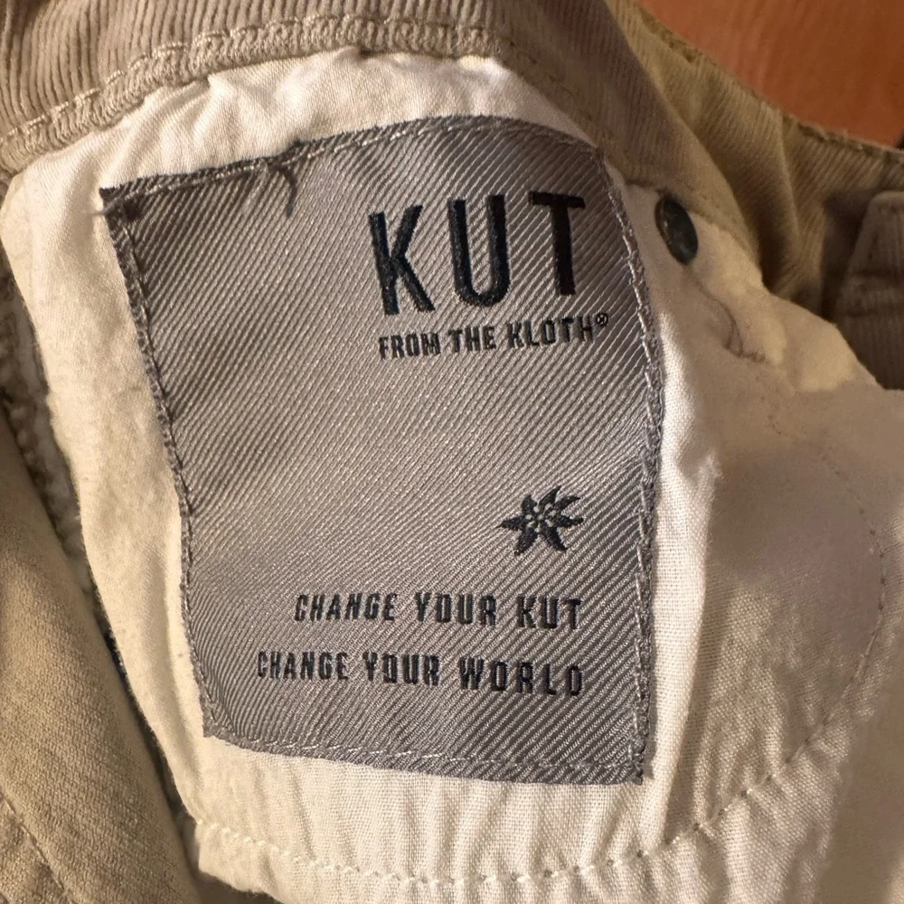 Kut from the kloth Women's tan Diana skinny corduroy Jeans